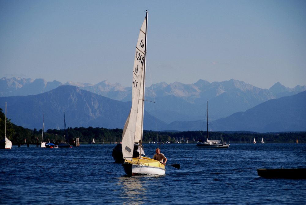 "ein Schiff wird kommen"