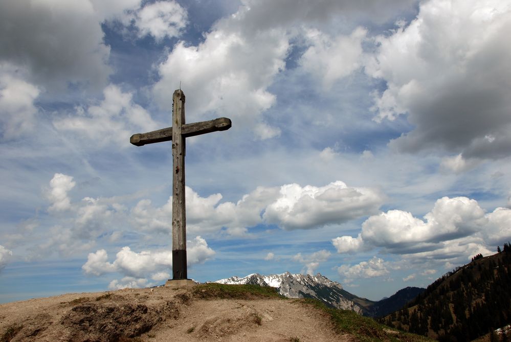 Ein schlichtes Kreuz