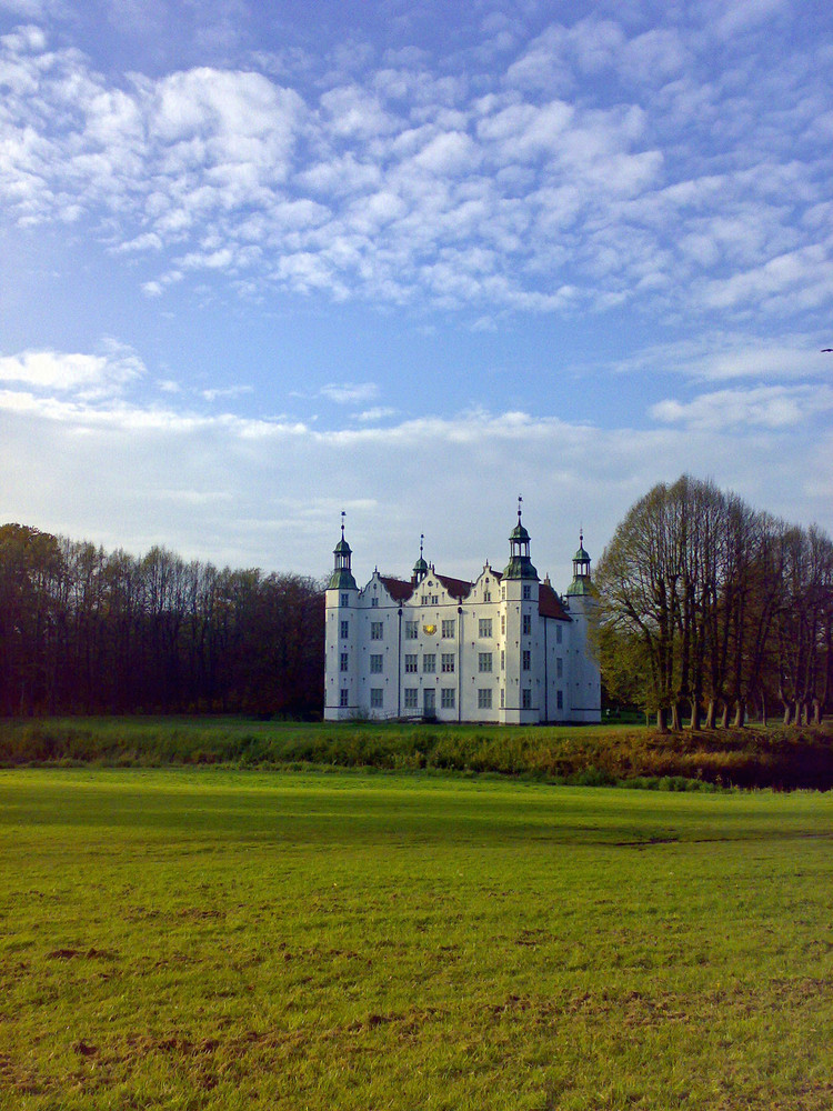 Ein Schloss erscheint