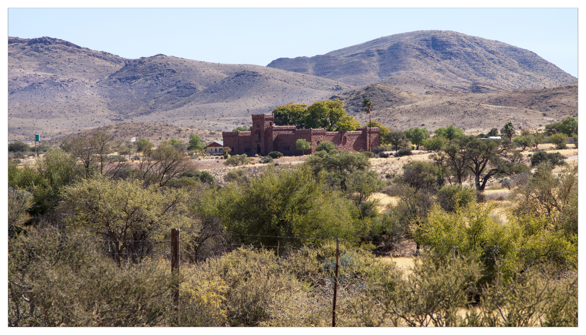 Ein Schloss in the middle of nowhere