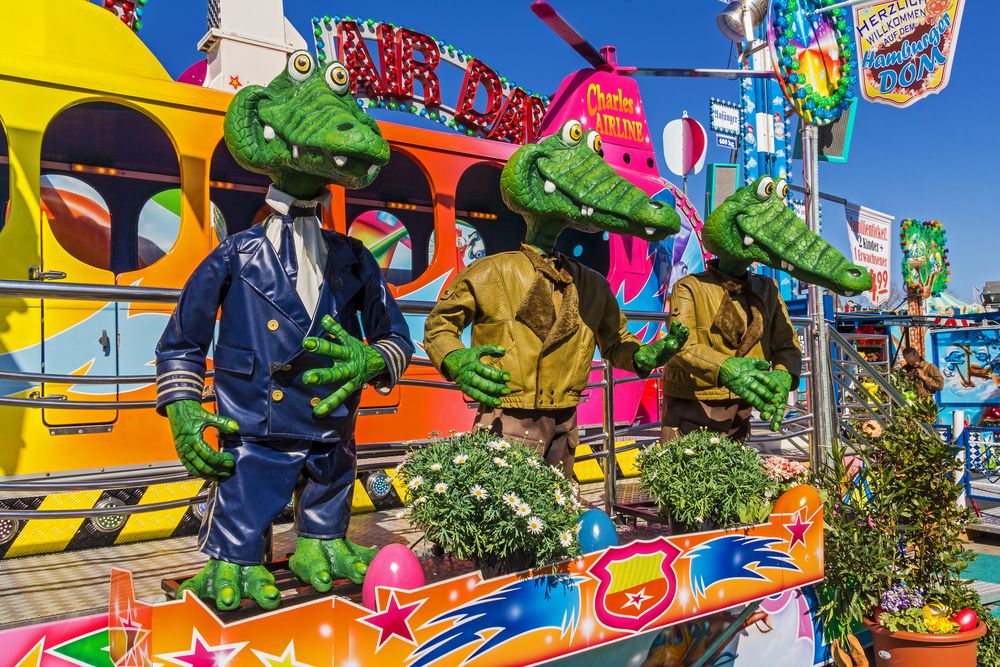 Ein Schnappi-Trio auf dem Hamburger Dom