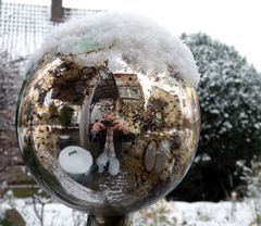 Ein Schneemützchen.