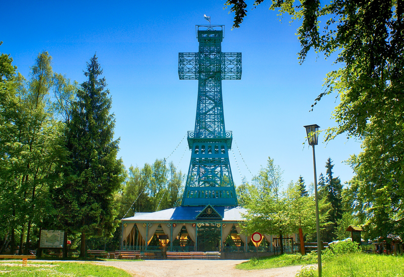 ein schöner Aussichtsturm