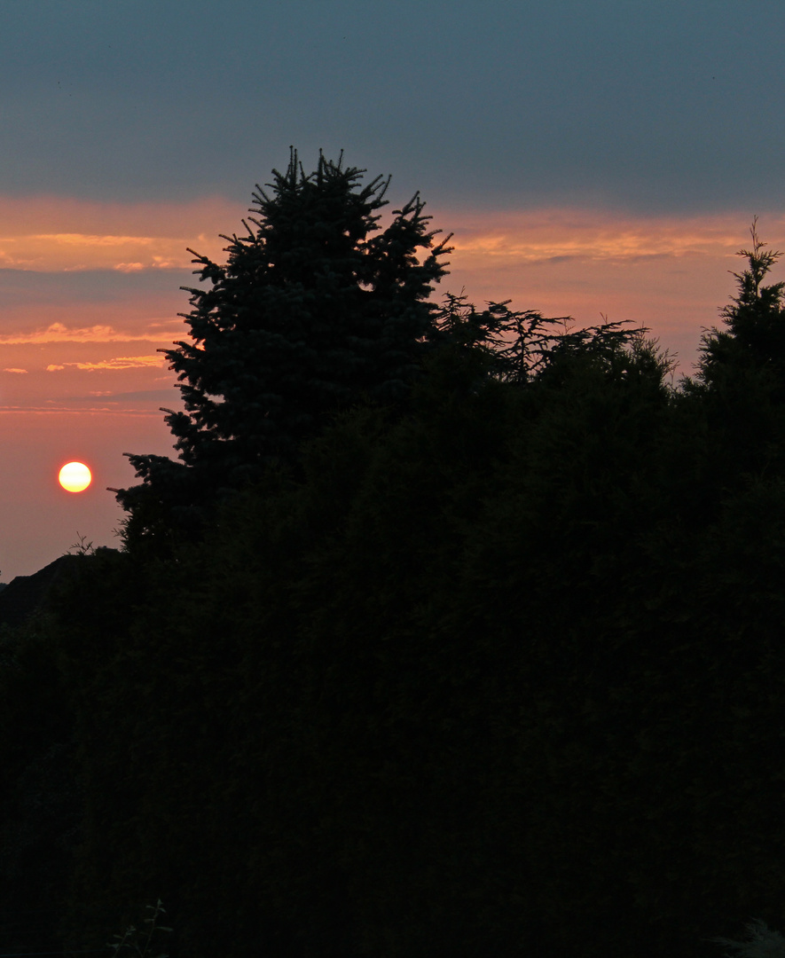 ein schöner sonnenuntergang