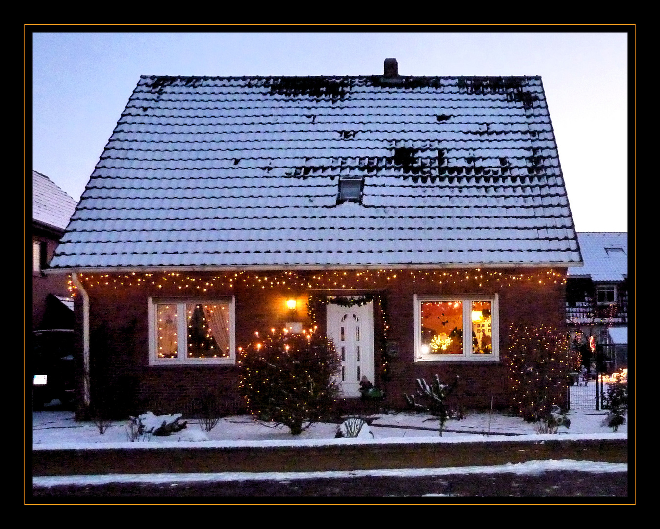 Ein schönes geschmücktes Haus