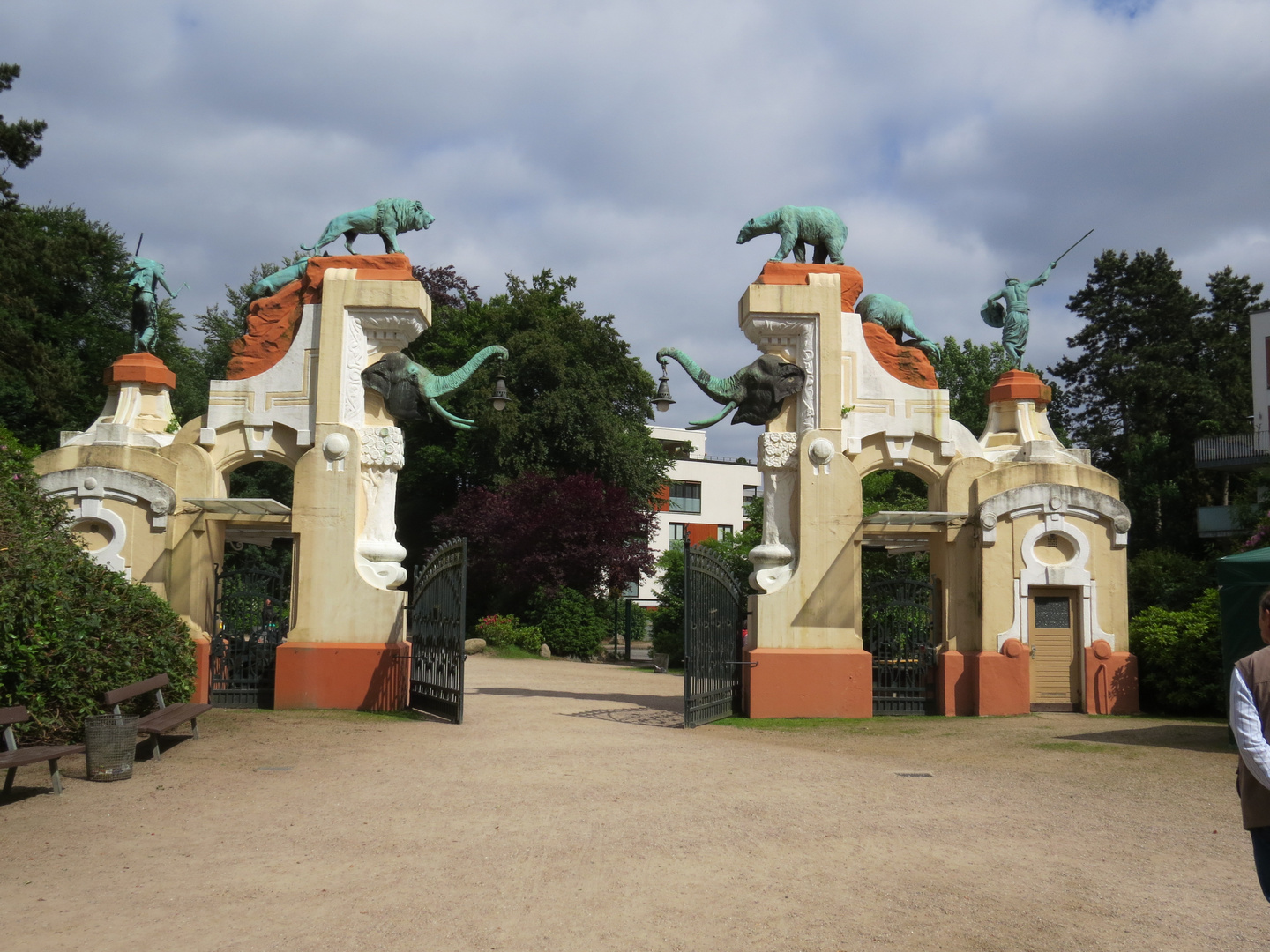 Ein schönes Tor  im Tierpark Hagenbeck