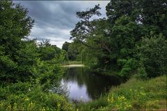 Ein See im Park