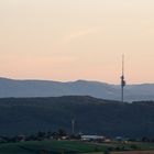 Ein Sendeturm in der Landschaft