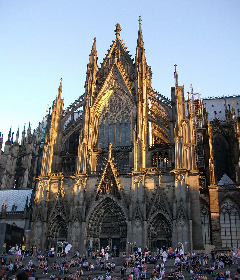 Ein Sommerabend am Kölner Dom!