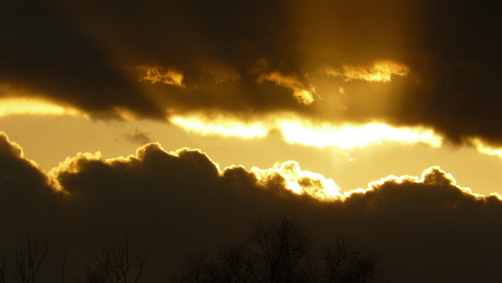 ein Sonnenuntergang dramatischer Natur