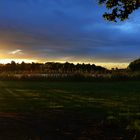 Ein Sonnenuntergang in Bornheim bei Bonn aus Sicht einer Golfanlage ............