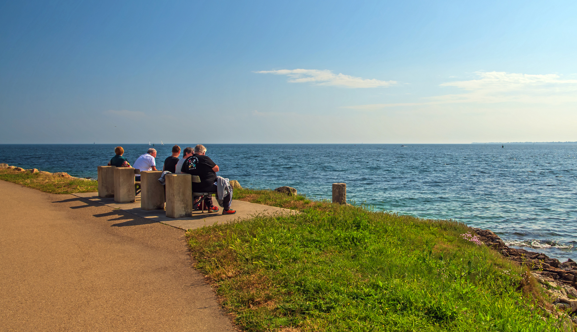 ein Sonntag am Meer 