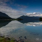 Ein Spiegel im Walchensee -  D75_6810