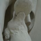 Ein steinerner Begleiter, Detail
