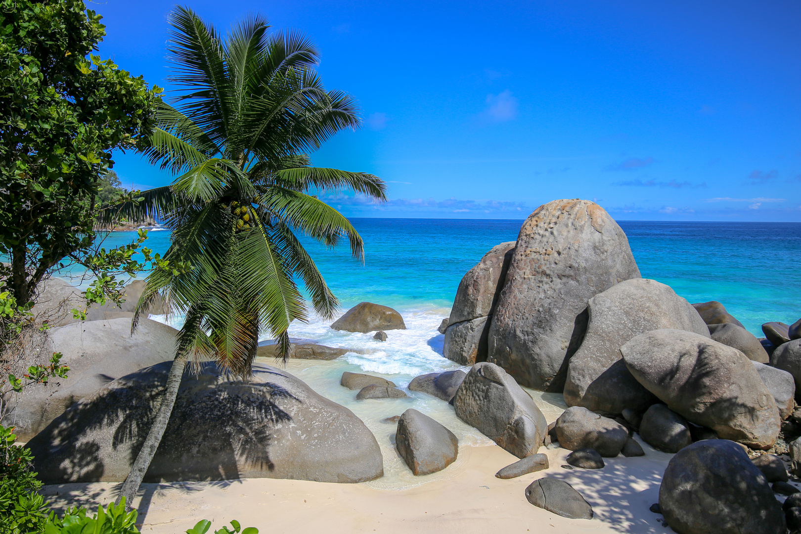 Ein Strand auf den Seychellen