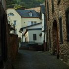 ein Straßenzug in einer Ortschaft an der Mosel....