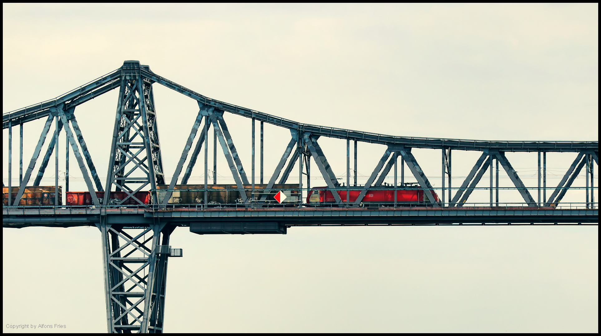 Ein Stück Rendsburger Hochbrücke