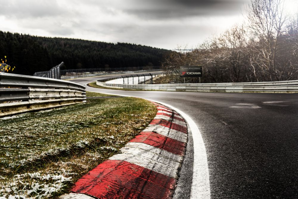 Ein stück Rennstrecke Foto & Bild | sport, motorsport, rundstrecke ...