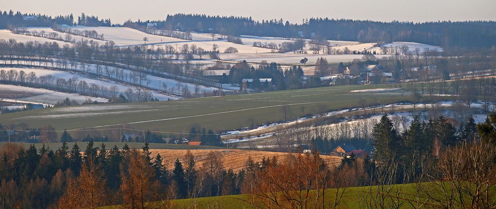 Ein Stück weiter westlich als Anschluss an das Bild mit der Kirche...