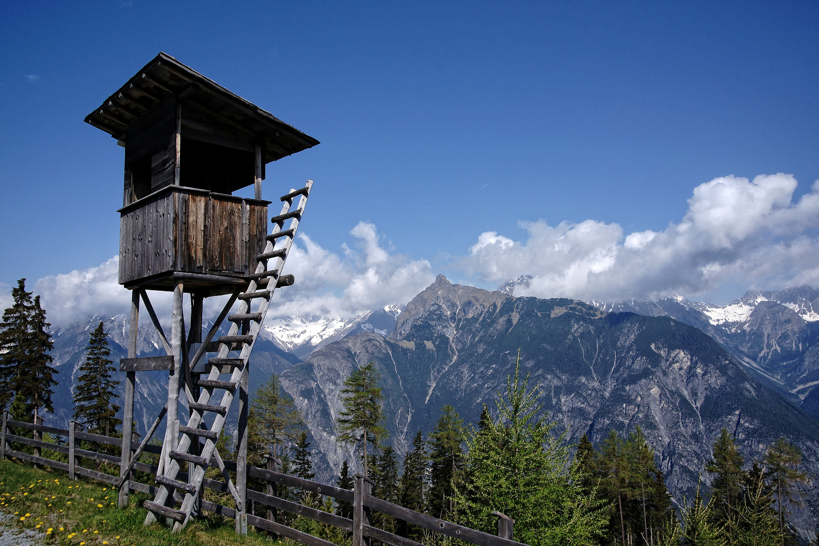 ein super schöner Hochstand