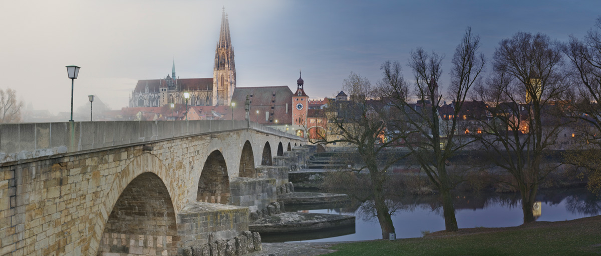 Ein Tag an der Steinernen Brücke in Regensburg