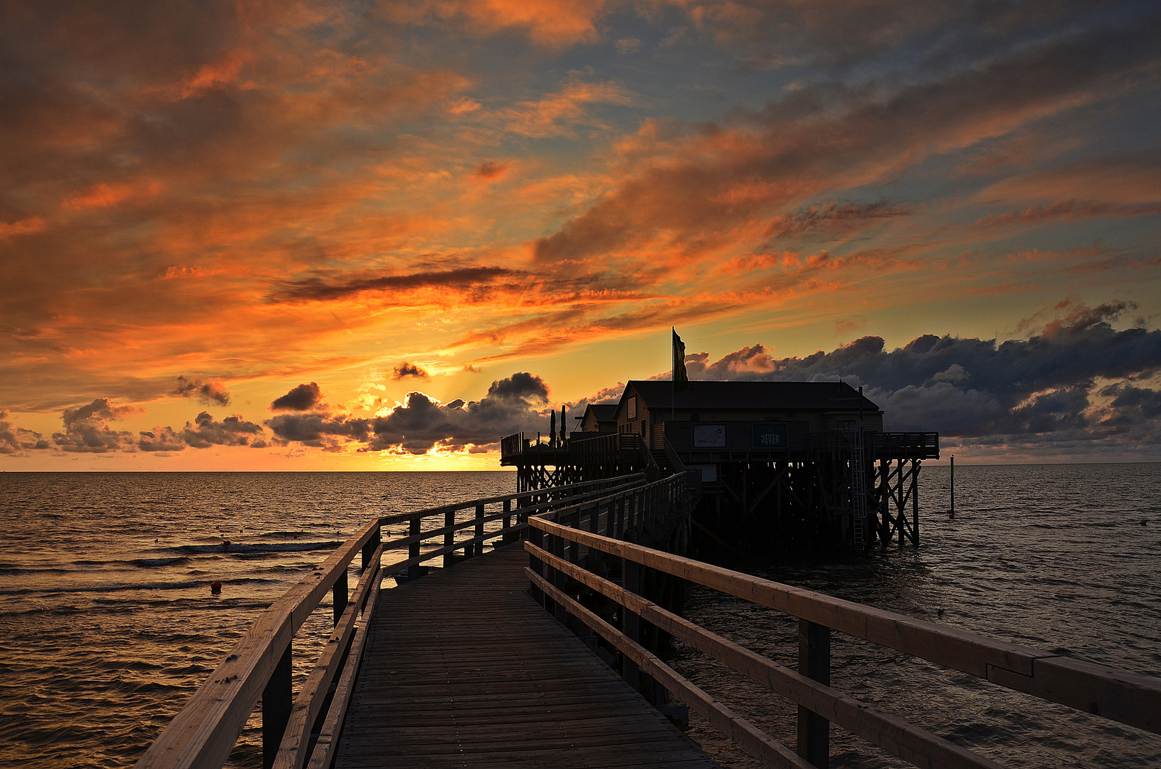 Ein Tag geht zu Ende am Strand von St. Peter Ording