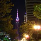 Ein Tag vom "Fukuoka Tower" rosa Band