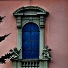 Ein Teil der Ausssenansicht der Ludwigsburger Barockkirche