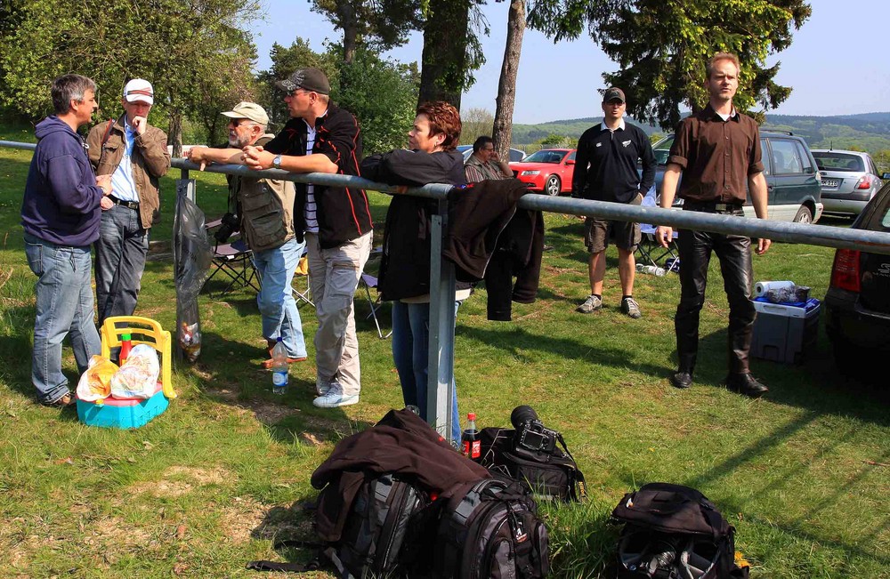 Ein Teil der fc Racingfans beim Fachgespräch.