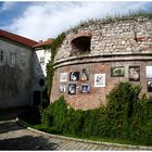 Ein Teil der Stadtmauer ..