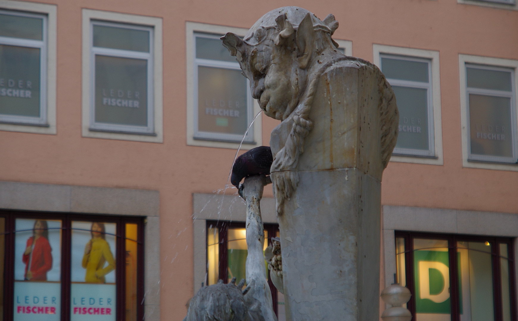 ein Teil des Brunnenbuberl in München