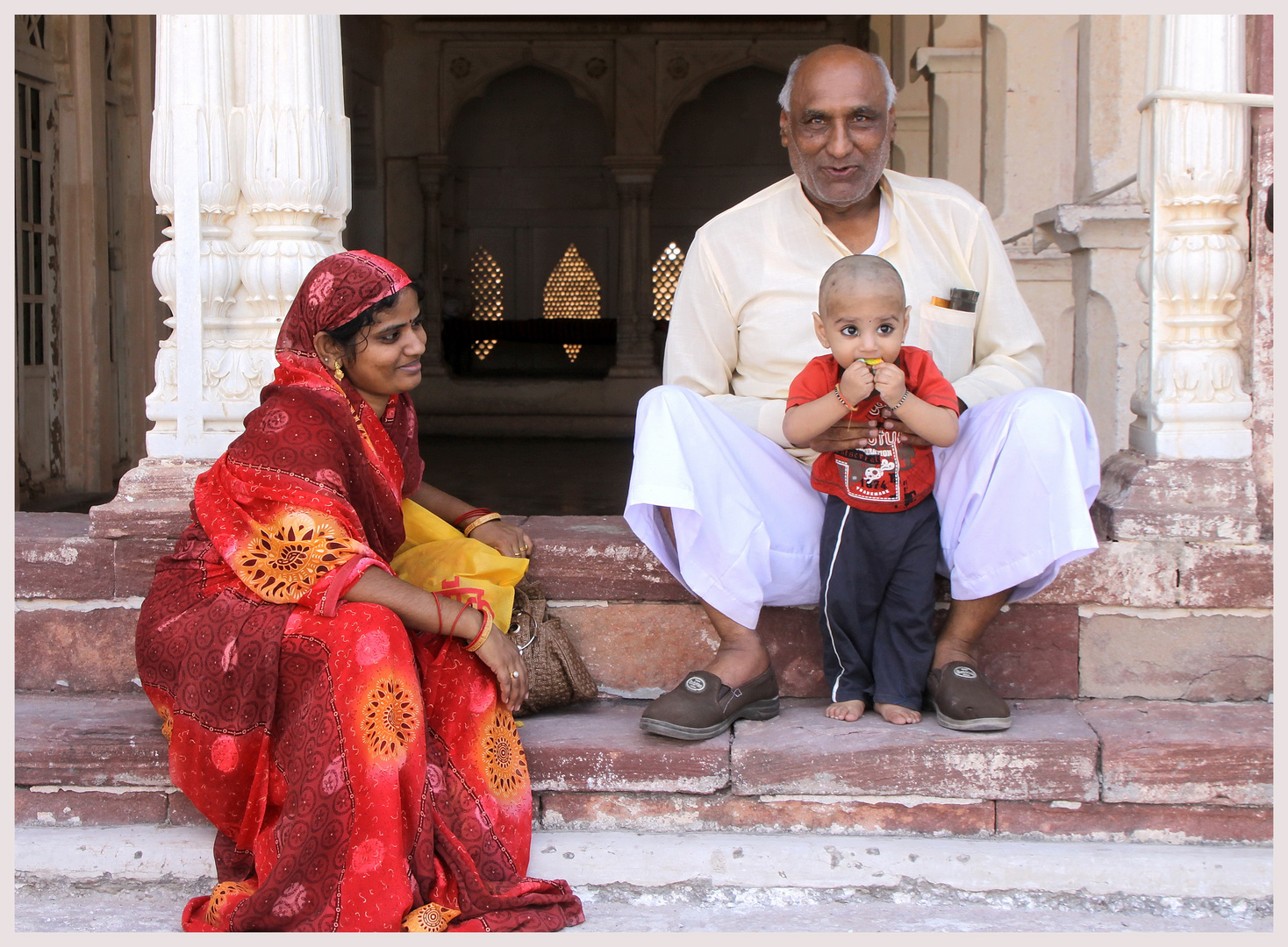 Ein Teil einer indischen Familie Foto & Bild | indien /rajasthan, world, dokumentation Bilder ...