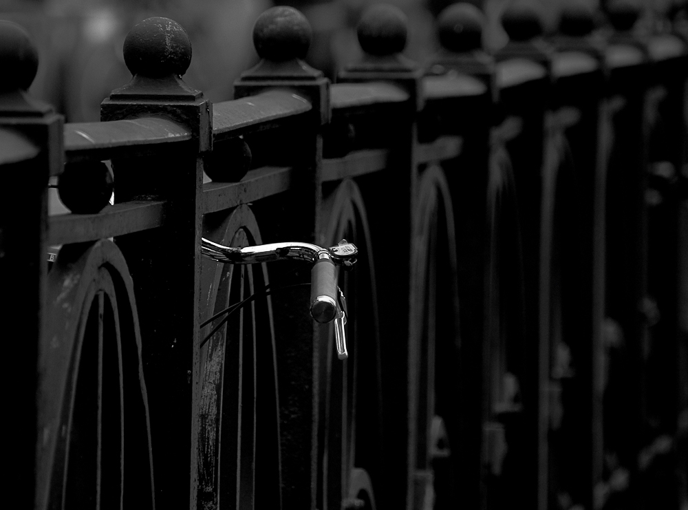 Ein Teil vom Ganzen Foto & Bild fotokunst, monochrome fine art, detail Bilder auf