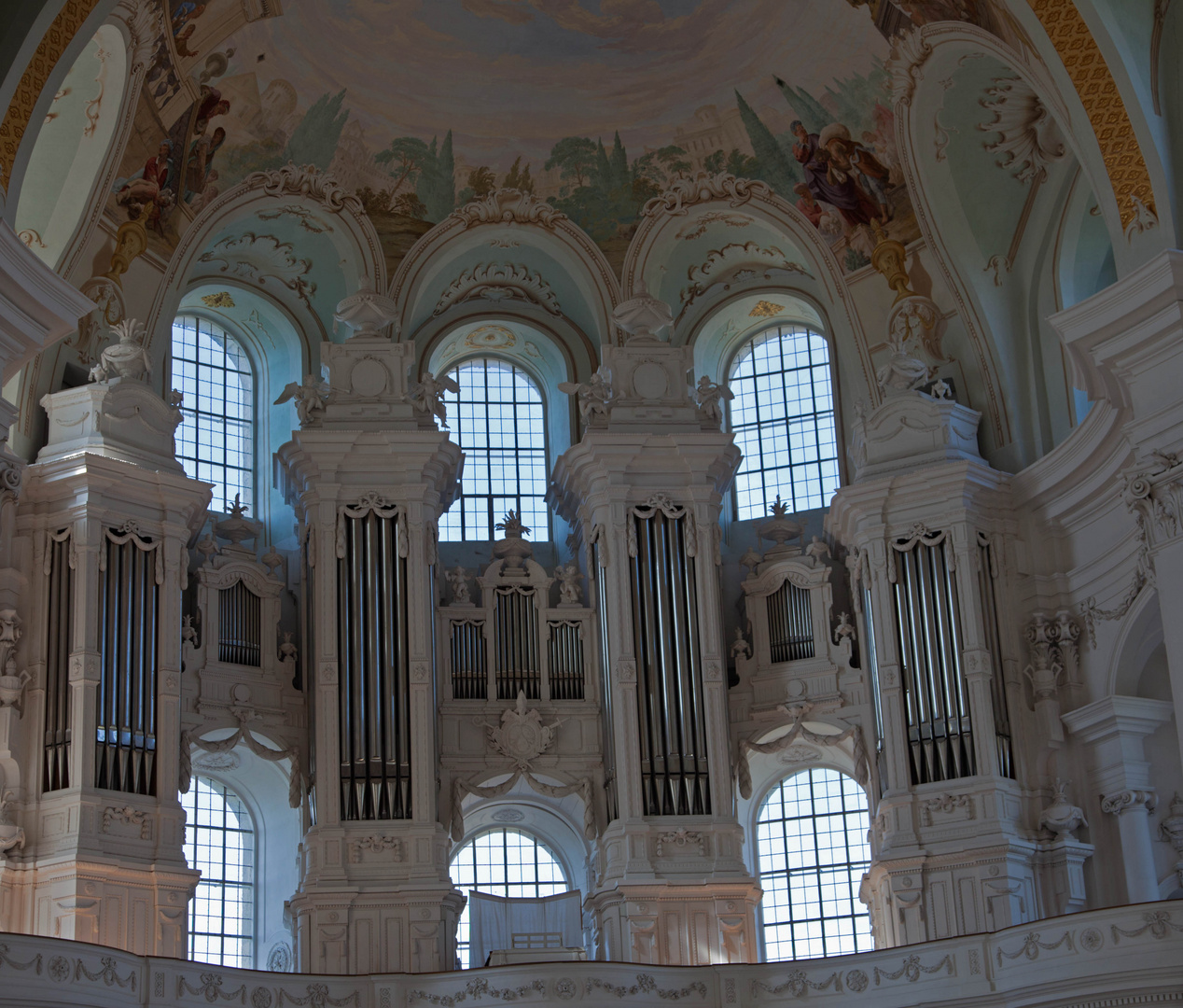 ein tolles Stück die Orgel im Kloster Neresheim Foto ...