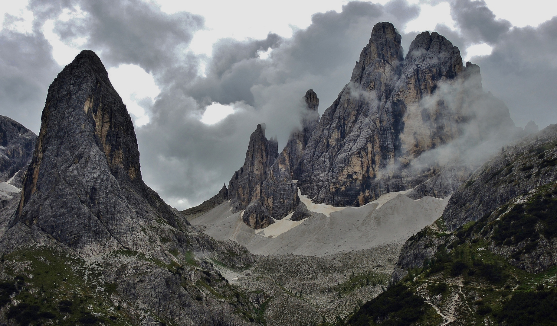 Ein trüber Tag in den Sexter Dolomiten