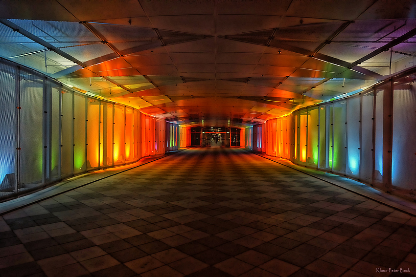 Ein Tunnel voller Farben