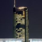 Ein Turm in der Stadt - RWE-Tower in Essen