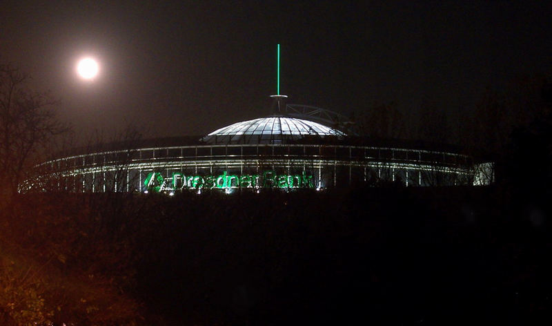 Ein UFO ??? In Mitte