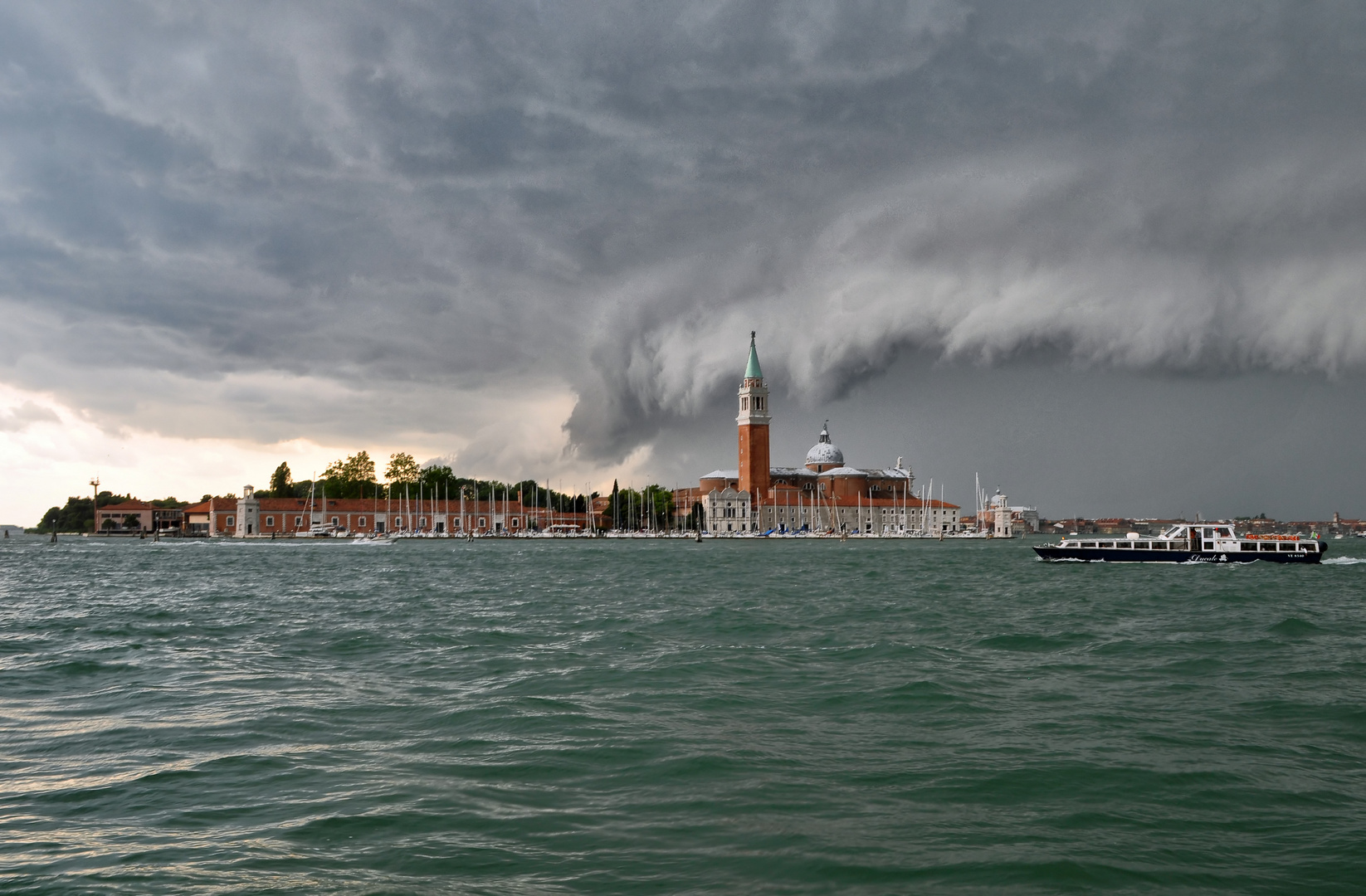 Ein Unwetter zieht auf