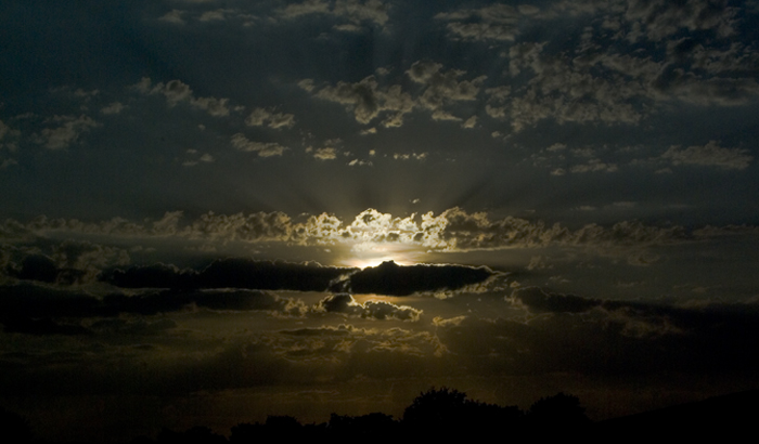 Ein Versteck hinter den Wolken ;-)