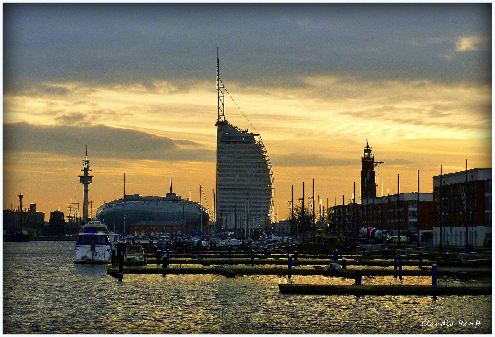 ein Vormittag im November am Neuen Hafen