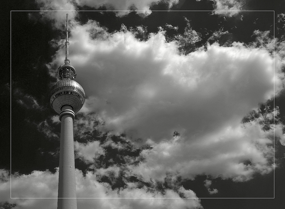 Ein Wahrzeichen der Stadt - Sankt Walter in Wolkenpracht