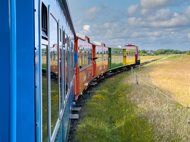 Ein Wahrzeichen von Langeoog - die Inselbahn