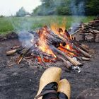 Ein warmes Plätzchen am Lagerfeuer