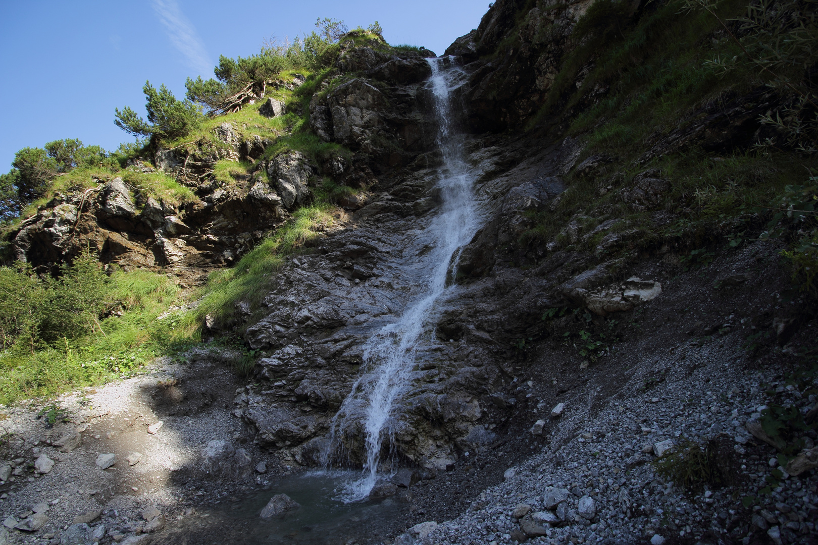 ein Wasserfall - am Hornbach - 2 8 17