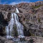 Ein Wasserfall am Rastplatz...