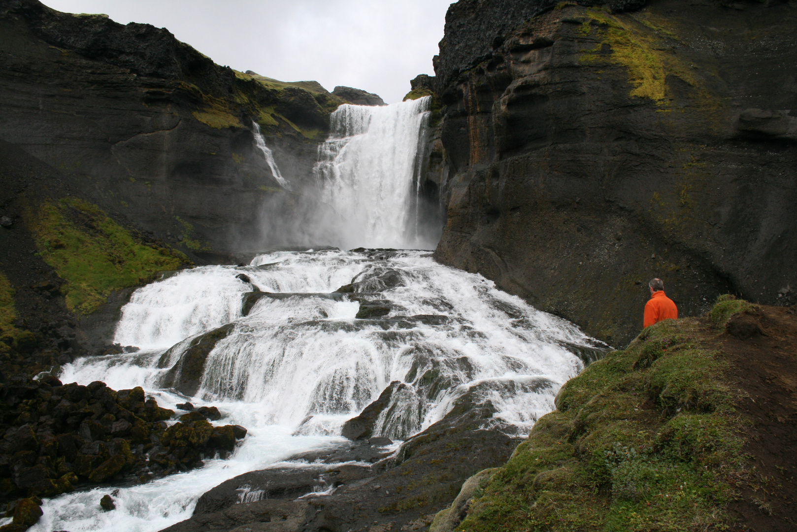 ein Wasserfall auf Island