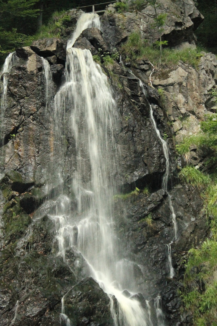 ein Wasserfall im Harz