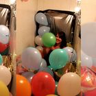 Ein WC und 106 Ballons