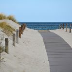 Ein Weg zum Strand von Warnemünde